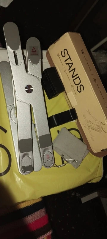 Customer review photo of the laptop stand