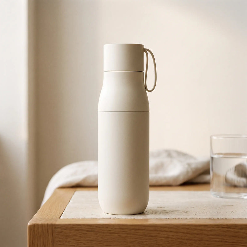 The smart water bottle in Ivory White