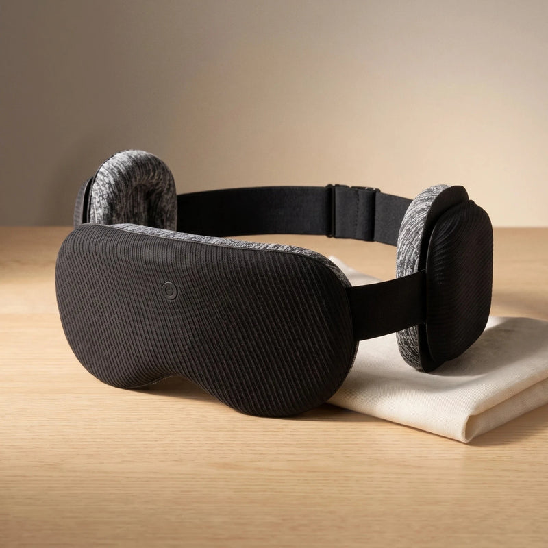 The Bluetooth sleep mask in Onyx